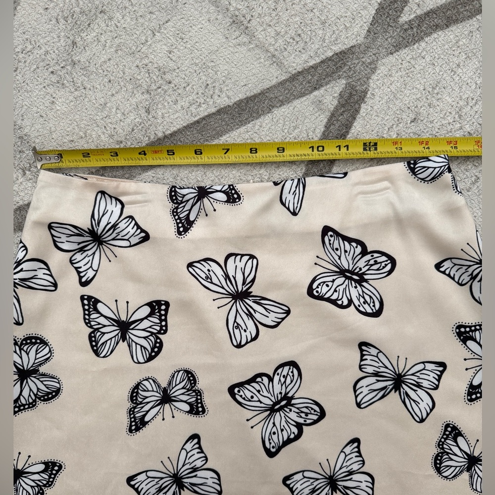 More To Come Araceli Butterfly Print Mini Skirt - Picture 3 of 6